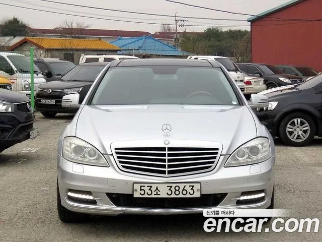 Mercedes-Benz S-Class 2010